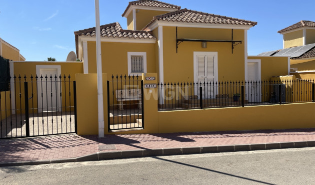 Villa - Odsprzedaż - Mazarron Country Club - Inland