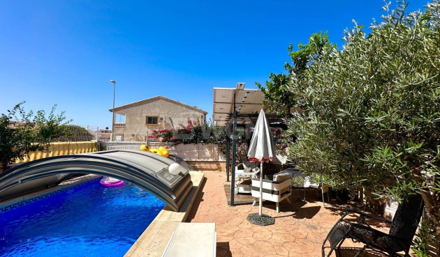 Villa - Odsprzedaż - Orihuela Costa - 47933