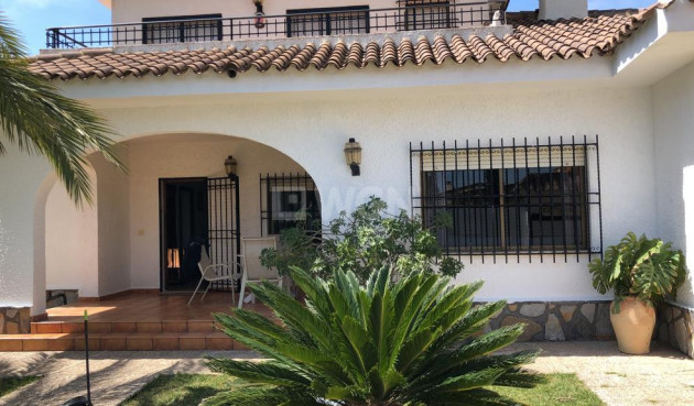 Villa - Odsprzedaż - Orihuela Costa - Cabo Roig