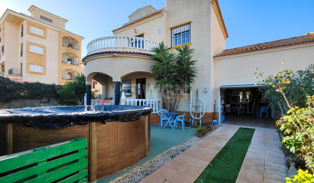 Villa - Odsprzedaż - Orihuela Costa - Costa Blanca