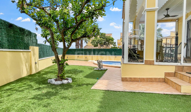 Villa - Odsprzedaż - Orihuela Costa - Costa Blanca
