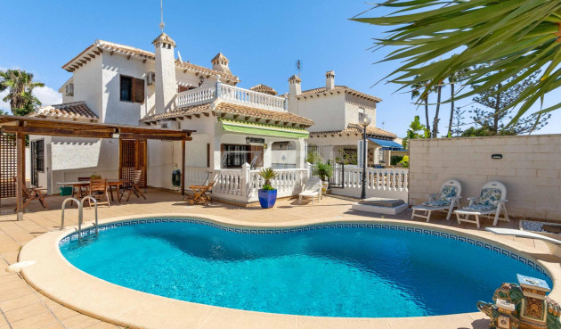 Villa - Odsprzedaż - Orihuela Costa - La Zenia