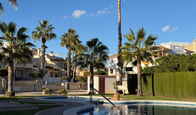 Villa - Odsprzedaż - Orihuela Costa - Playa Flamenca