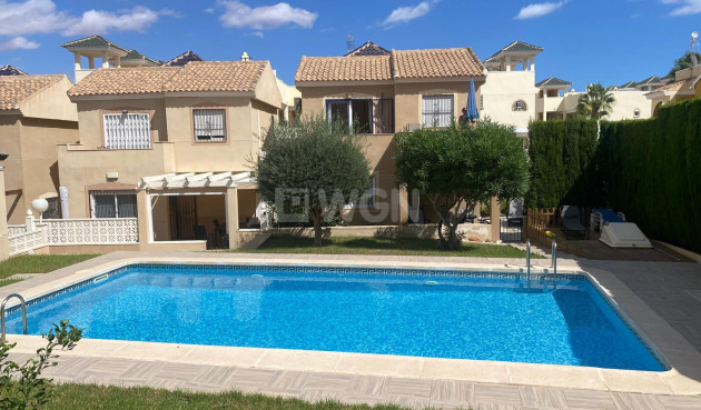 Villa - Odsprzedaż - Orihuela - Inland