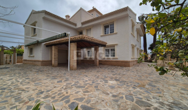 Villa - Odsprzedaż - Orihuela - Inland