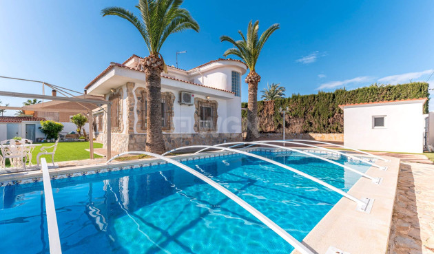 Villa - Odsprzedaż - San Juan de Alicante - La Font