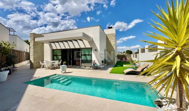 Villa - Odsprzedaż - San Miguel de Salinas - Blue Lagoon - Galán