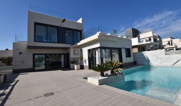 Villa - Odsprzedaż - San Miguel de Salinas - Inland