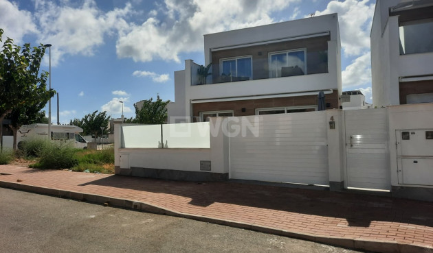 Villa - Odsprzedaż - San Pedro del Pinatar - San Pedro del Pintar