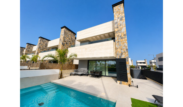 Villa - Odsprzedaż - Santa Rosalia Resort - Inland