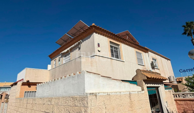 Villa - Odsprzedaż - Torrevieja - Carrefour