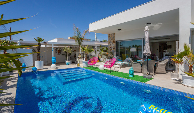 Villa - Odsprzedaż - Torrevieja - Costa Blanca