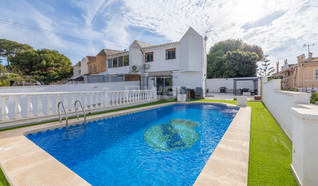 Villa - Odsprzedaż - Torrevieja - Costa Blanca