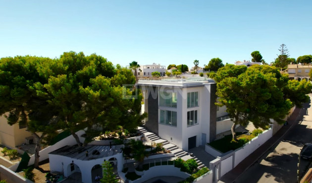 Villa - Odsprzedaż - Torrevieja - Costa Blanca