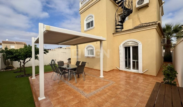 Villa - Odsprzedaż - Torrevieja - Costa Blanca