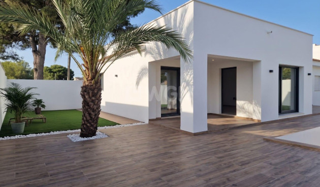 Villa - Odsprzedaż - Torrevieja - Los Balcones - Los Altos del Edén