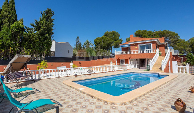 Villa - Odsprzedaż - Torrevieja - Los Balcones - Los Altos del Edén