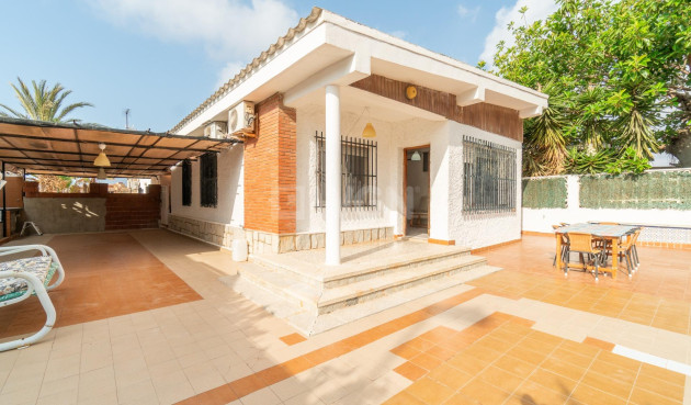 Villa - Odsprzedaż - Torrevieja - Los Frutales