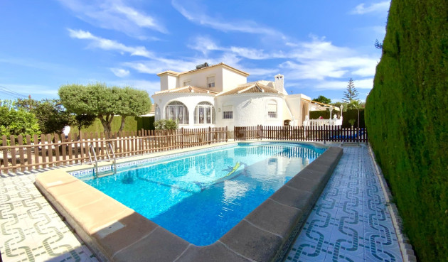 Villa - Odsprzedaż - Torrevieja - Torrevieja