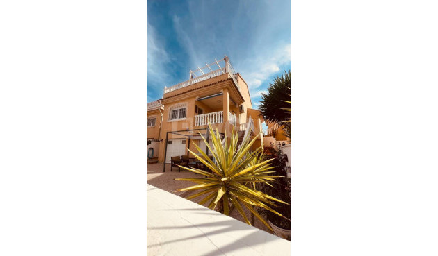 Villa - Odsprzedaż - Villamartin - Costa Blanca