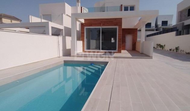 Villa Penthouse - Wiederverkauf - Torrevieja - aguas nuevas