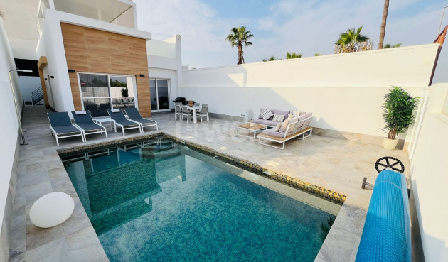 Villa - Resale - Avileses - Inland