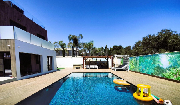 Villa - Resale - Cabo Roig - 55419