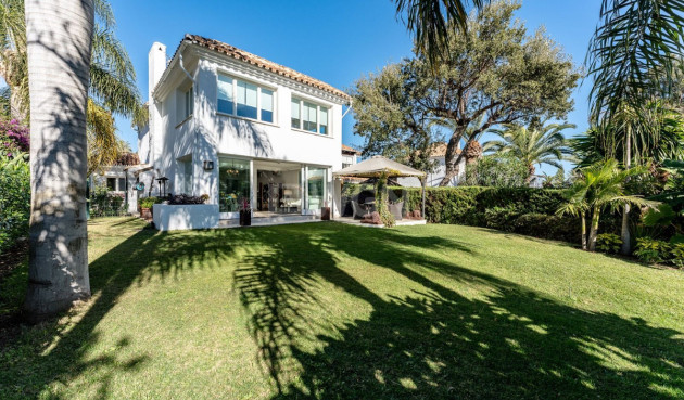 Villa - Resale - Calahonda - Costa del Sol