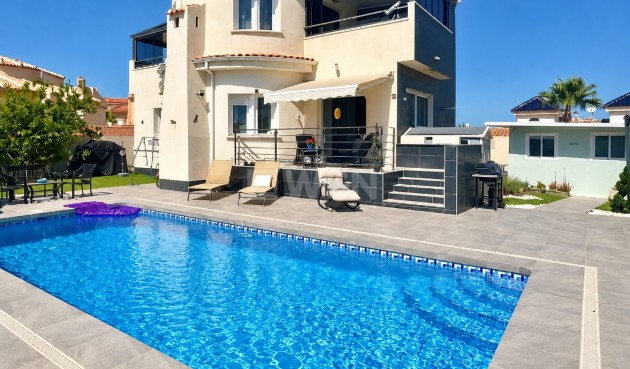 Villa - Resale - Ciudad Quesada - Costa Blanca