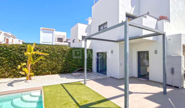 Villa - Resale - Ciudad Quesada - Costa Blanca