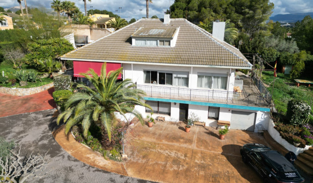 Villa - Resale - Elda - Inland