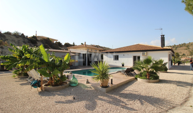 Villa - Resale - Fortuna - 12097