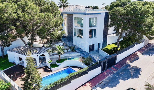 Villa - Resale - Los Balcones - Costa Blanca