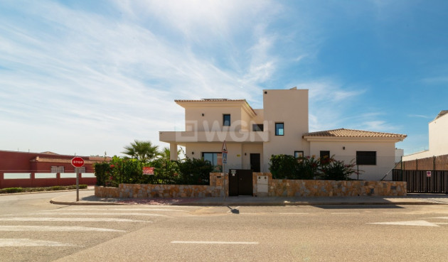 Villa - Resale - Los Montesinos - Costa Blanca