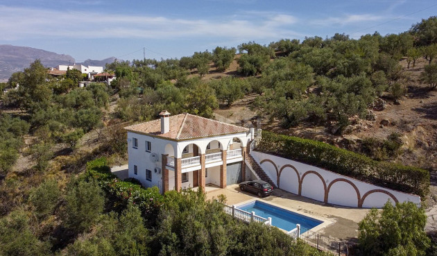 Villa - Resale - Los Romanes - Inland