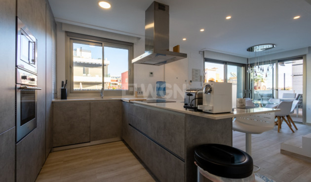 Villa - Resale - Orihuela - 42030