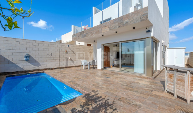 Villa - Resale - Orihuela - 69464