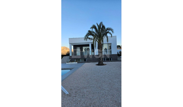 Villa - Resale - Orihuela - Urb. Montepinar