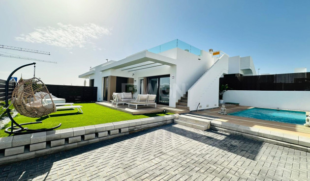 Villa - Resale - Orihuela - Vistabella Golf