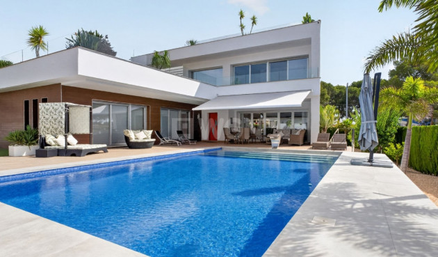 Villa - Resale - Pinar de Campoverde - Inland