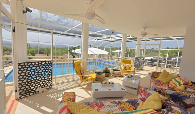 Villa - Resale - Pinoso - Inland