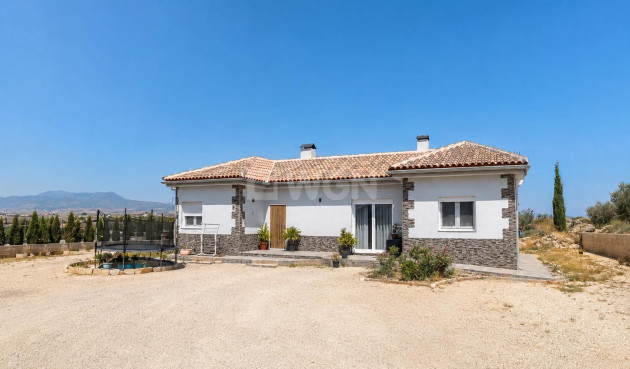 Villa - Resale - Pinoso - Inland
