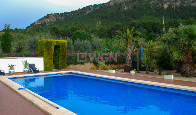 Villa - Resale - Pliego - Inland