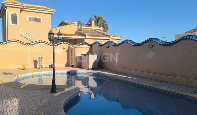 Villa - Resale - Rojales - 81026