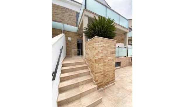 Villa - Resale - Roldan - 98917