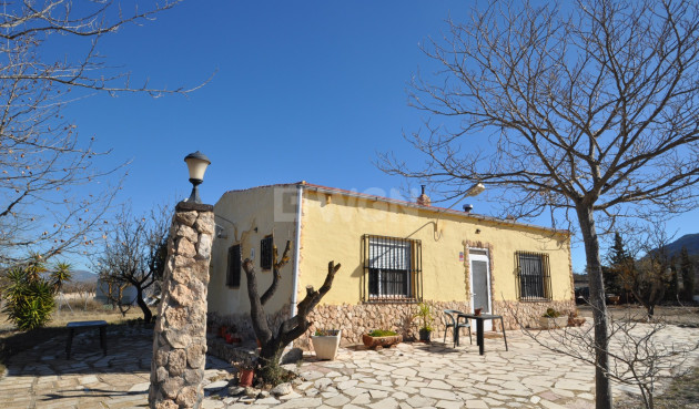 Villa - Resale - Salinas - Inland