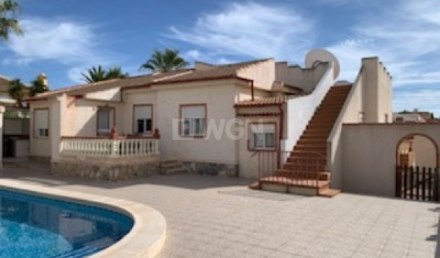 Villa - Resale - San Luis - Inland