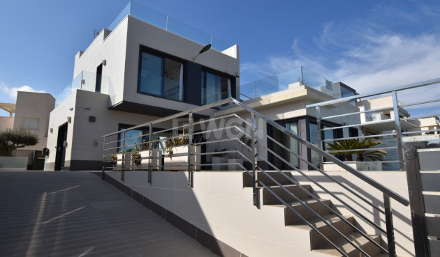 Villa - Resale - San Miguel de Salinas - Inland