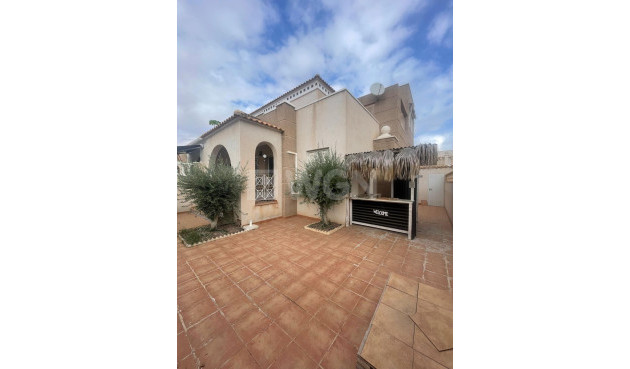 Villa - Resale - Torrevieja - aguas nuevas