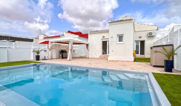 Villa - Resale - Torrevieja - Costa Blanca